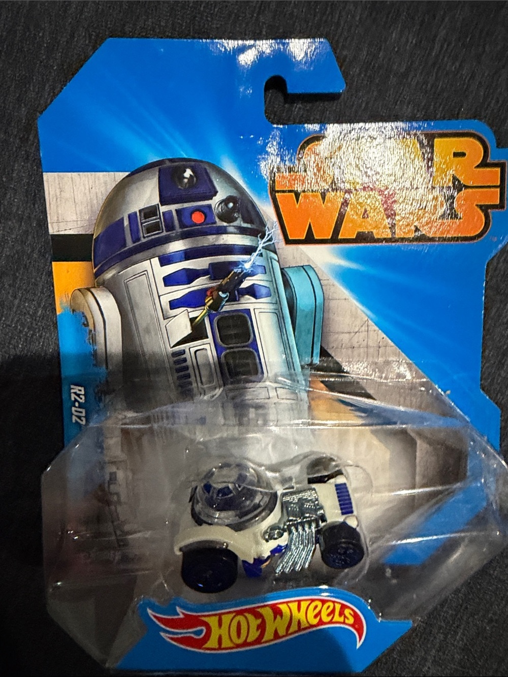 Mattel Hot Wheels Star Wars R2-D2 Mini Vehicle - White & Blue
